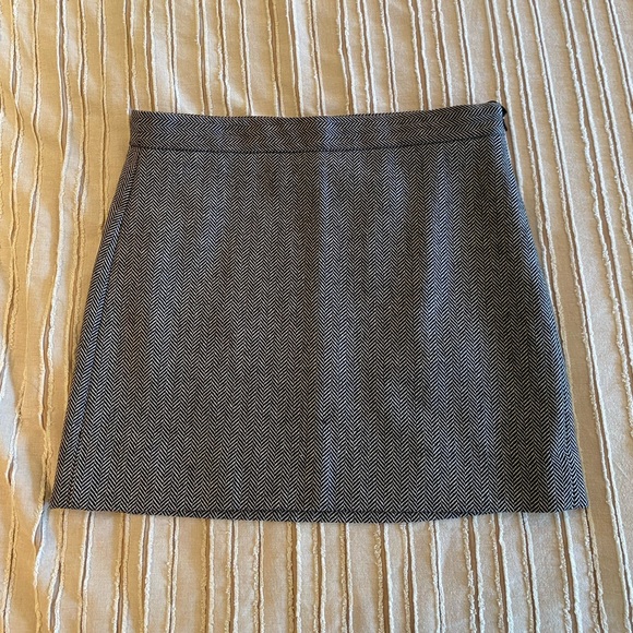 Gap Women’s Skirt - Picture 2 of 2